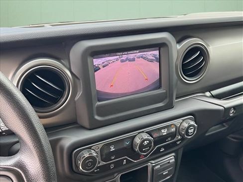 Used 2023 Jeep Wrangler Sport AWD/4WD image 29