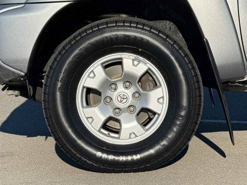 Used 2015 Toyota Tacoma PreRunner w/ TRD Off-Road Package image 23