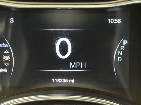 Used 2018 Jeep Grand Cherokee Trailhawk w/ Trailhawk Luxury Group AWD/4WD image 17