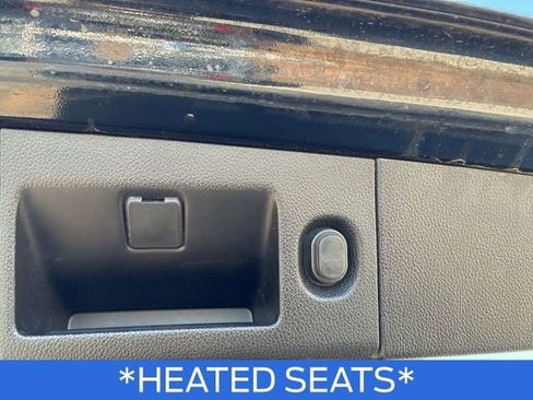 Used 2016 Chevrolet Suburban LT image 9