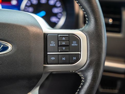 Used 2022 Ford Expedition XLT AWD/4WD image 34