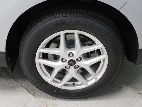 Certified 2024 Ford Edge SEL image 19