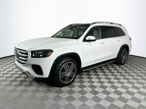 New 2026 Mercedes-Benz GLS 450 4MATIC image 3