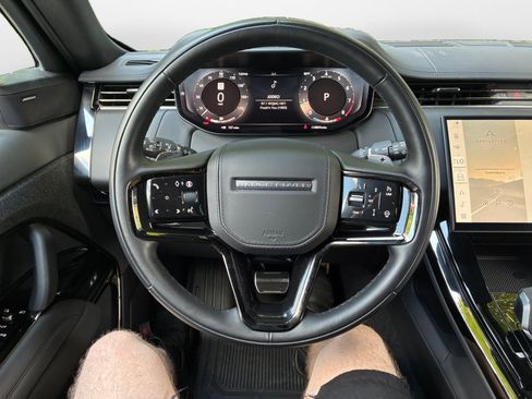 Used 2025 Land Rover Range Rover Sport Dynamic SE AWD/4WD image 10