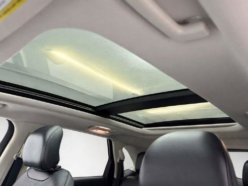 Used 2016 Ford Edge SEL w/ Equipment Group 201A image 11