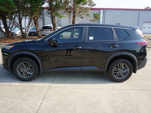 Used 2023 Nissan Rogue S FWD image 17