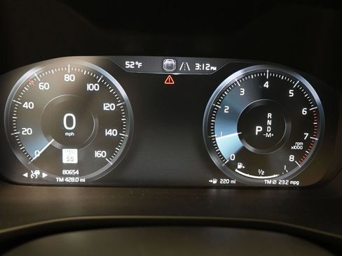 Used 2019 Volvo XC40 T5 R-Design image 28