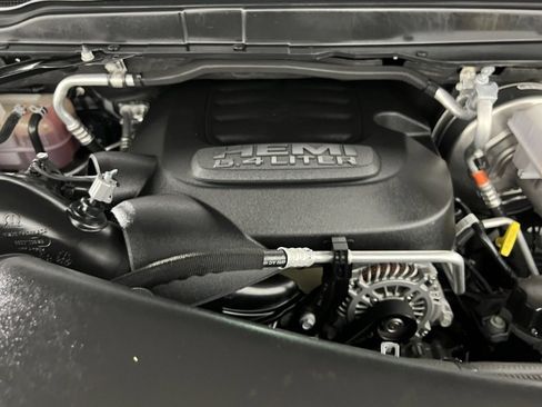 Used 2024 RAM 2500 Big Horn w/ Bed Utility Group image 34