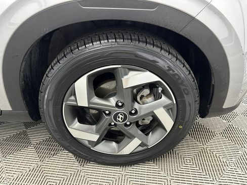 Used 2023 Hyundai Venue SEL w/ Cargo Package FWD image 9