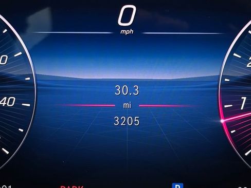 Used 2025 Mercedes-Benz C 300 4MATIC Sedan image 30