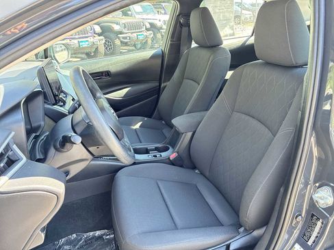 Used 2023 Toyota Corolla LE FWD image 12
