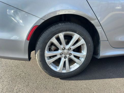 Used 2015 Chrysler 200 Limited w/ Convenience Group image 22