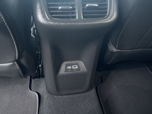 Used 2021 Buick Envision Essence w/ Sport Touring Package image 14