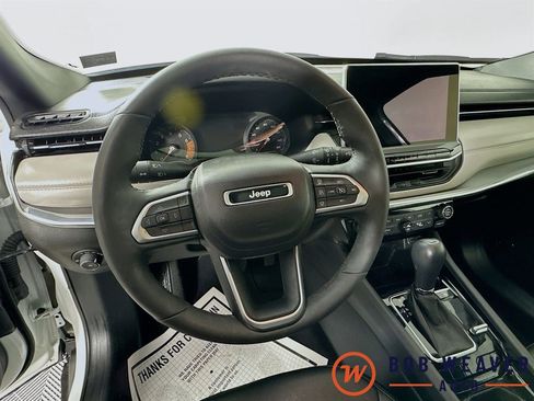 Used 2024 Jeep Compass Limited w/ Sun and Sound Group image 11