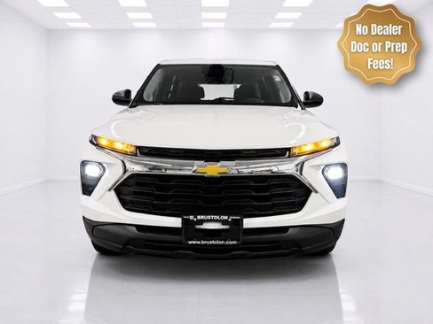 Used 2025 Chevrolet TrailBlazer LS w/ LS Convenience Package AWD/4WD image 1