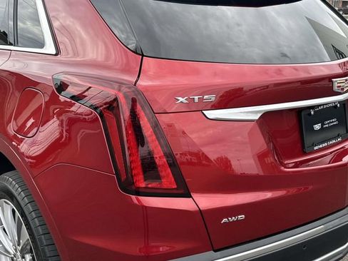 Certified 2023 Cadillac XT5 Premium Luxury AWD/4WD image 9