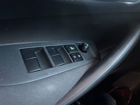 Used 2020 Toyota Corolla LE image 14