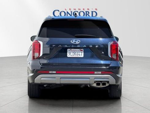 Used 2024 Hyundai Palisade Limited FWD image 4