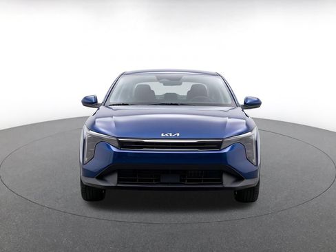 Used 2026 Kia K4 FWD image 2