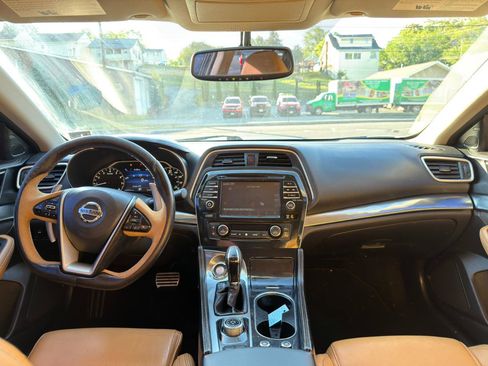 Used 2016 Nissan Maxima SR FWD image 18