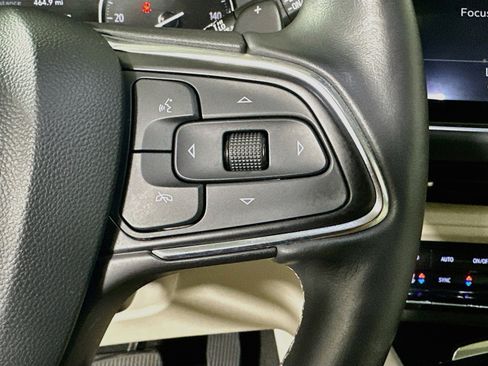 Used 2023 Buick Envision Avenir FWD image 17