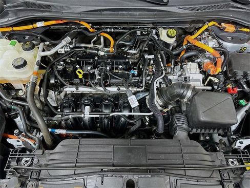 Used 2022 Ford Escape Titanium w/ Titanium Premium Package image 22