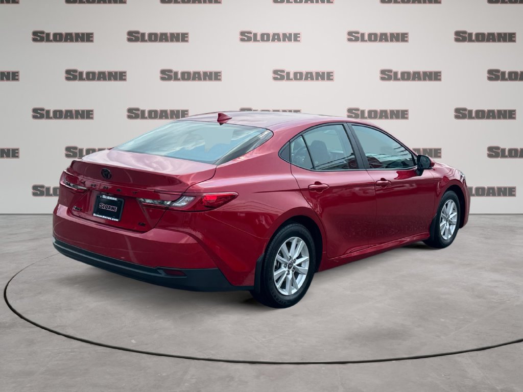 Used 2025 Toyota Camry LE w/ Convenience Package FWD image 5