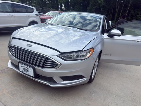 Used 2018 Ford Fusion S FWD image 1