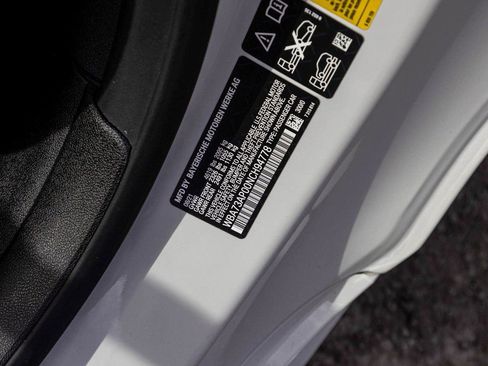 Used 2022 BMW 430i xDrive Coupe w/ M Sport Package image 8