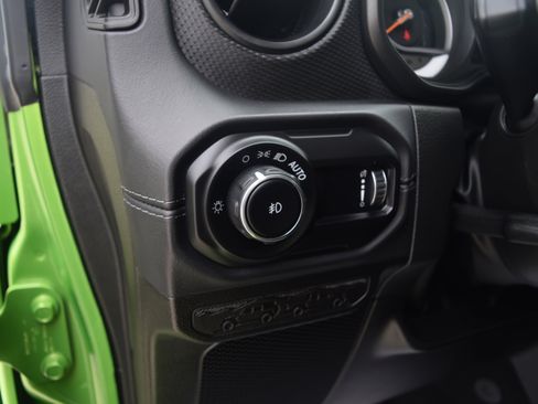 Used 2025 Jeep Wrangler Unlimited Rubicon 392 image 7