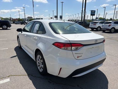 Used 2022 Toyota Corolla LE FWD image 6