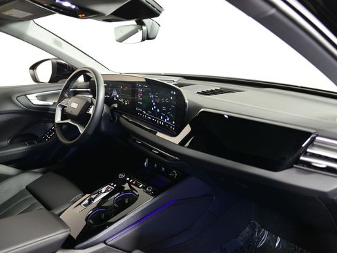 Used 2025 Audi A5 2.0T Premium Plus w/ Premium Plus image 19