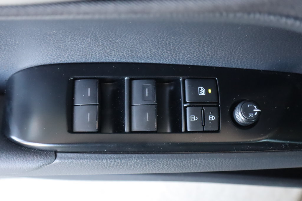 Used 2026 Toyota Camry LE FWD image 13