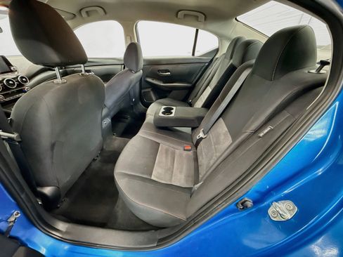 Used 2025 Nissan Sentra SR FWD image 25