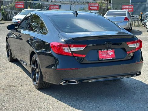 Used 2019 Honda Accord Sport image 4