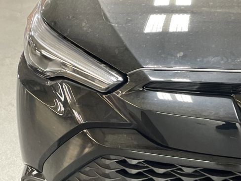 Used 2024 Toyota Corolla Cross XSE w/ Convenience Package image 5