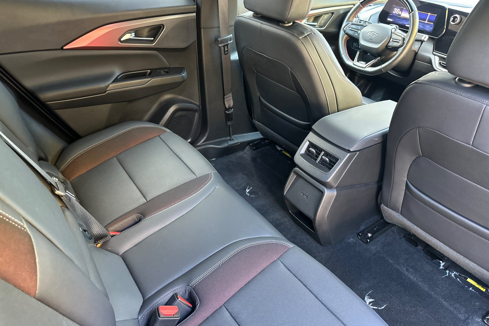 Used 2024 Chevrolet Equinox EV RS AWD/4WD image 18
