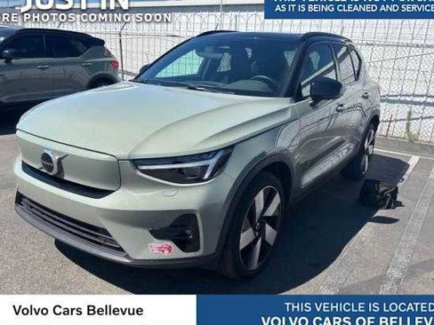 Used 2023 Volvo XC40 Recharge Ultimate w/ Protection Package Premier image 1