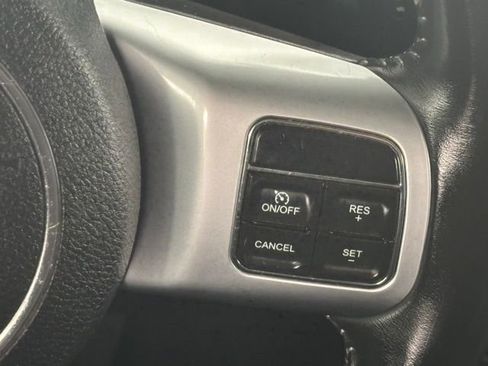 Used 2015 Jeep Wrangler Unlimited Rubicon image 23