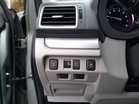 Used 2018 Subaru Forester 2.5i Premium image 14