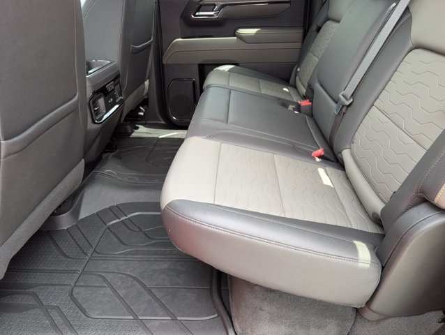 Used 2024 Chevrolet Silverado 1500 ZR2 w/ Technology Package AWD/4WD image 28