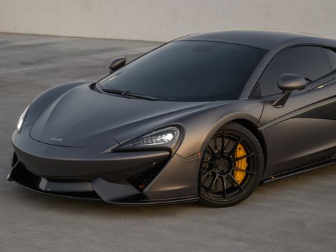 Used 2019 McLaren 570S Coupe image 4