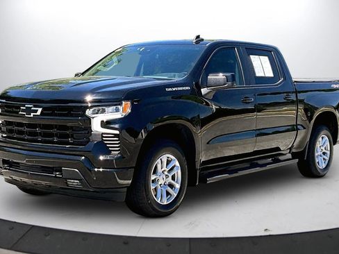 Used 2023 Chevrolet Silverado 1500 RST AWD/4WD image 4