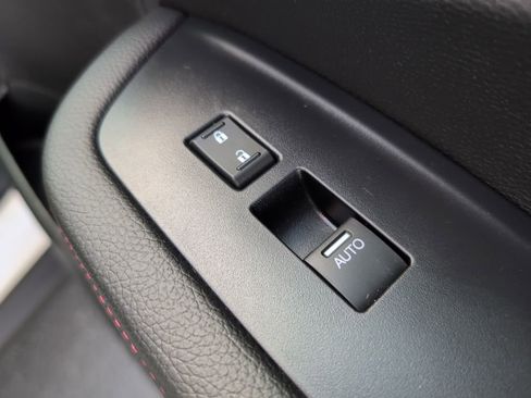 Used 2025 Honda Ridgeline Black Edition image 46