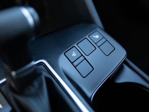 Used 2025 Kia Sportage LX image 16