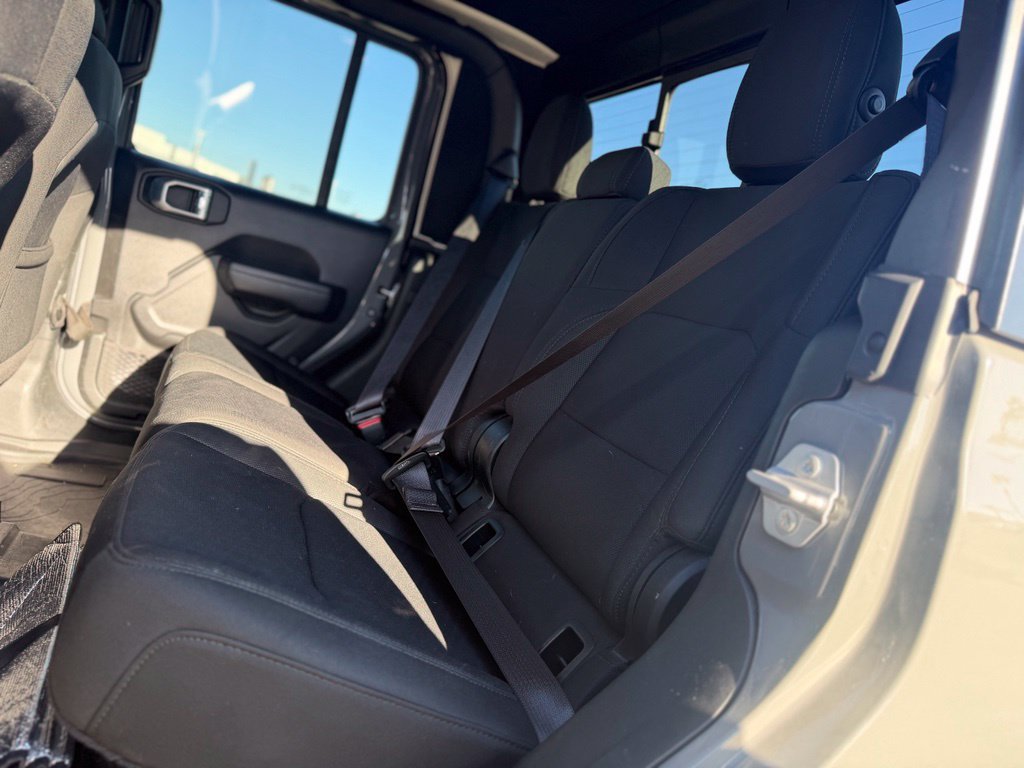 Used 2022 Jeep Gladiator Sport AWD/4WD image 5