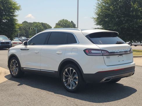 Used 2022 Lincoln Nautilus Reserve w/ Equipment Group 201A FWD image 5