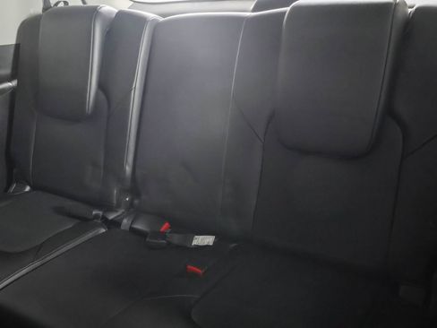 Used 2021 Nissan Armada SL w/ Captain's Chairs Package AWD/4WD image 39