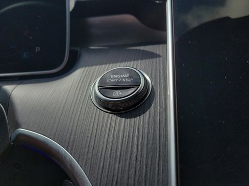 Certified 2025 Mercedes-Benz CLE 450 4MATIC Coupe image 19