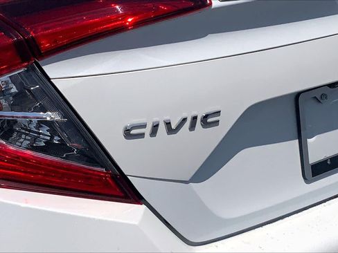 Used 2021 Honda Civic EX image 10
